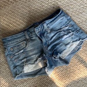 American Eagle short-shorts